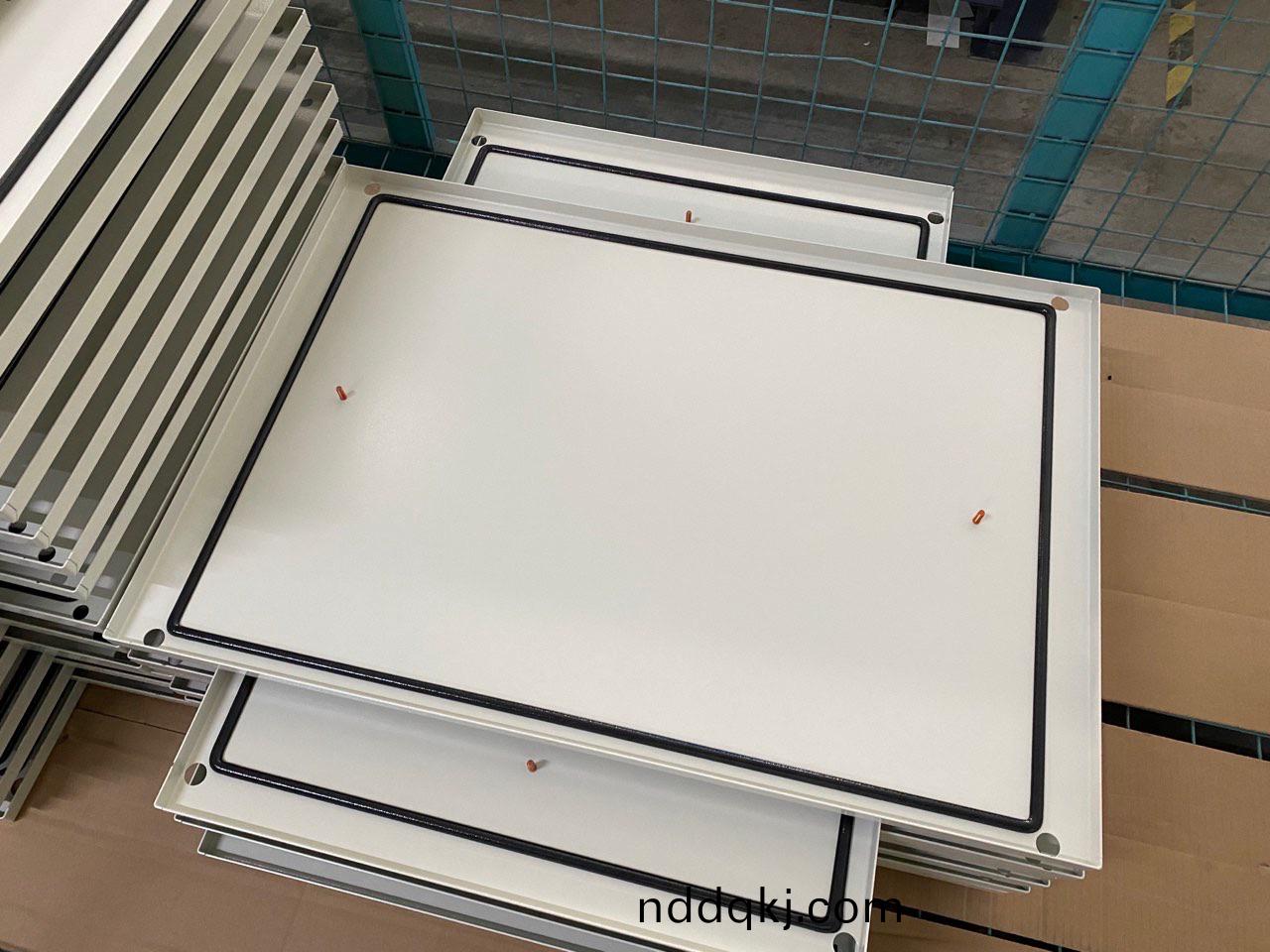 車載(zai)塗膠(jiao)機(ji)