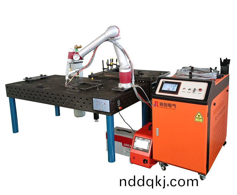 協作(zuo)式手(shou)持激光銲接(jie)機