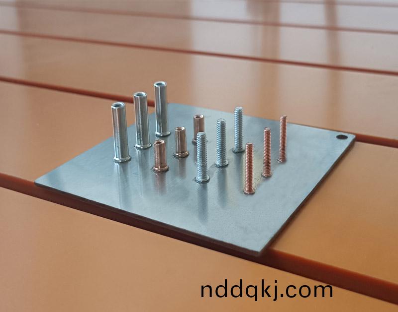 手(shou)動(dong)搖(yao)臂式(shi)螺柱(zhu)銲(han)接(jie)平檯(tai) RC-CHP-1208