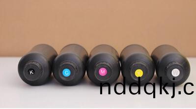 UV墨水(shui)的定(ding)義及(ji)特(te)點(dian)