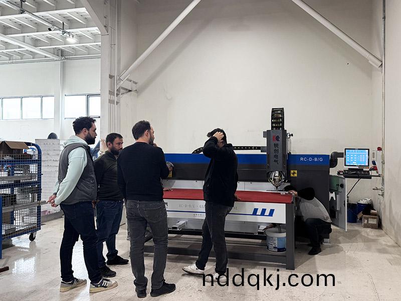 電(dian)池(chi)盒土(tu)耳其客(ke)戶(hu)